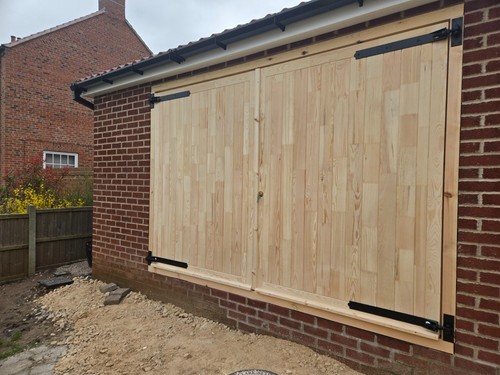 Garage doors outbuilding - outbuilding,